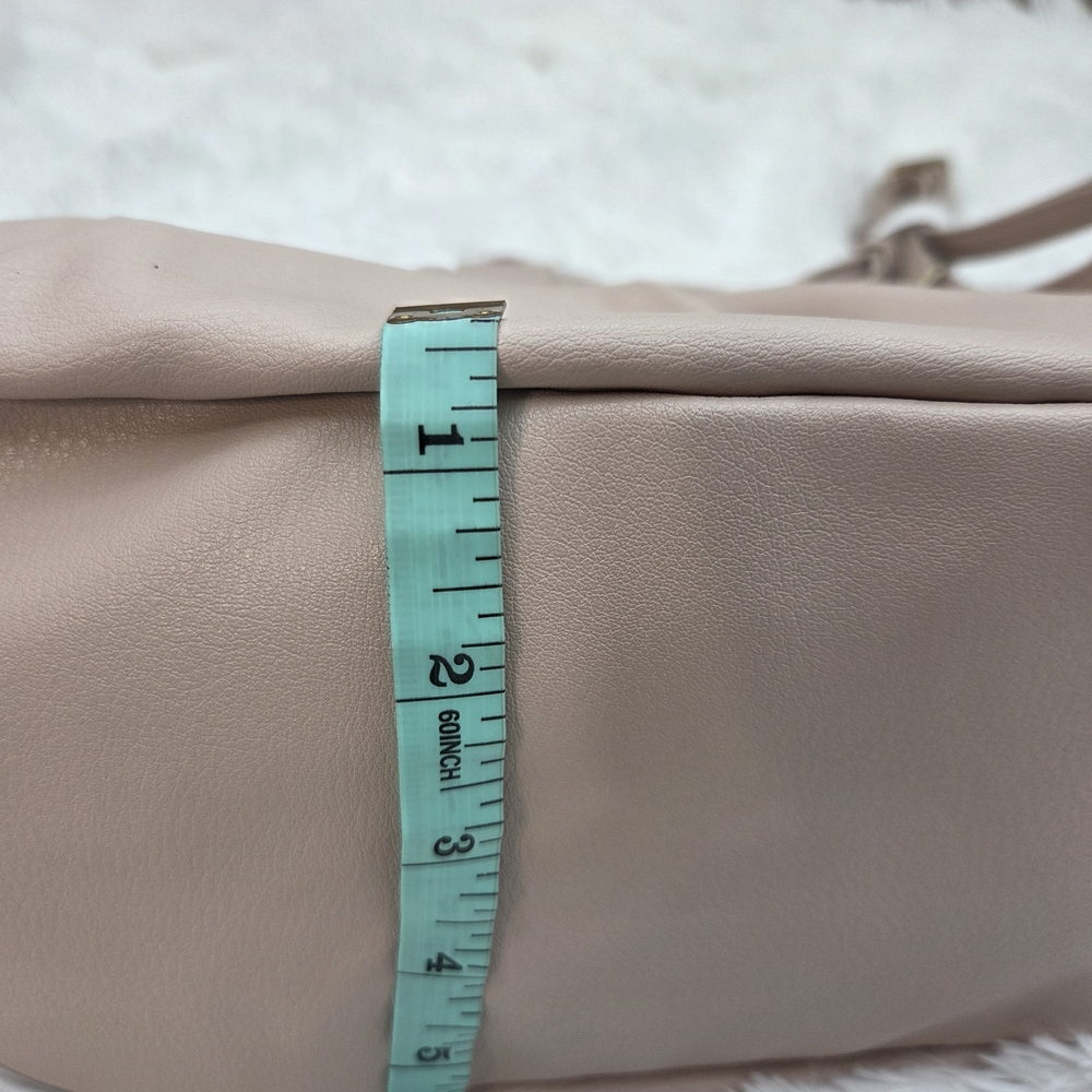 Scoop‎ Ruched Beige Hobo Shoulder Bag NWT - Picture 8 of 8